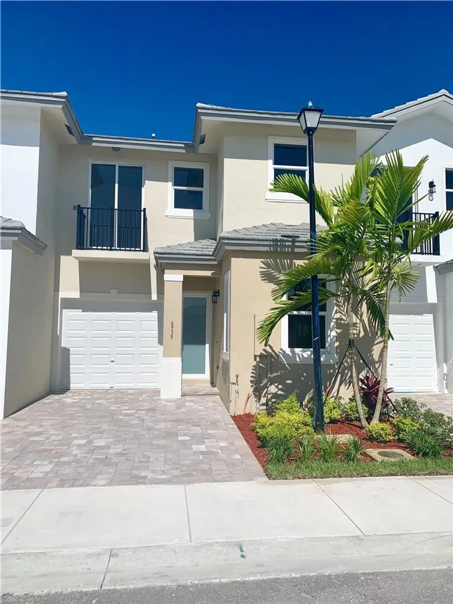 6935 PINES Circle #16, Coconut Creek, FL 33073 Property for sale
