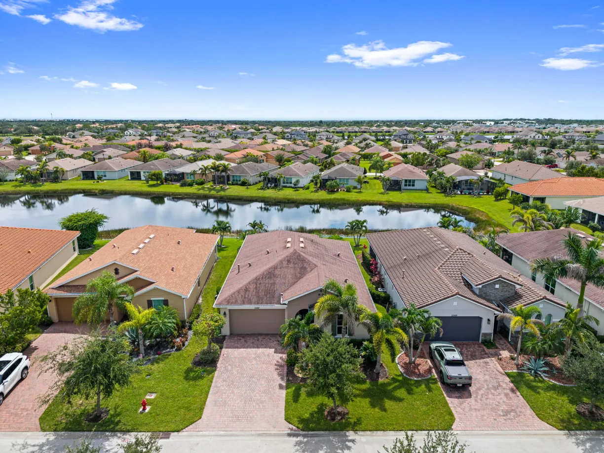 12497 SW Silverwood Avenue, Port St Lucie, FL 34987 Property for sale