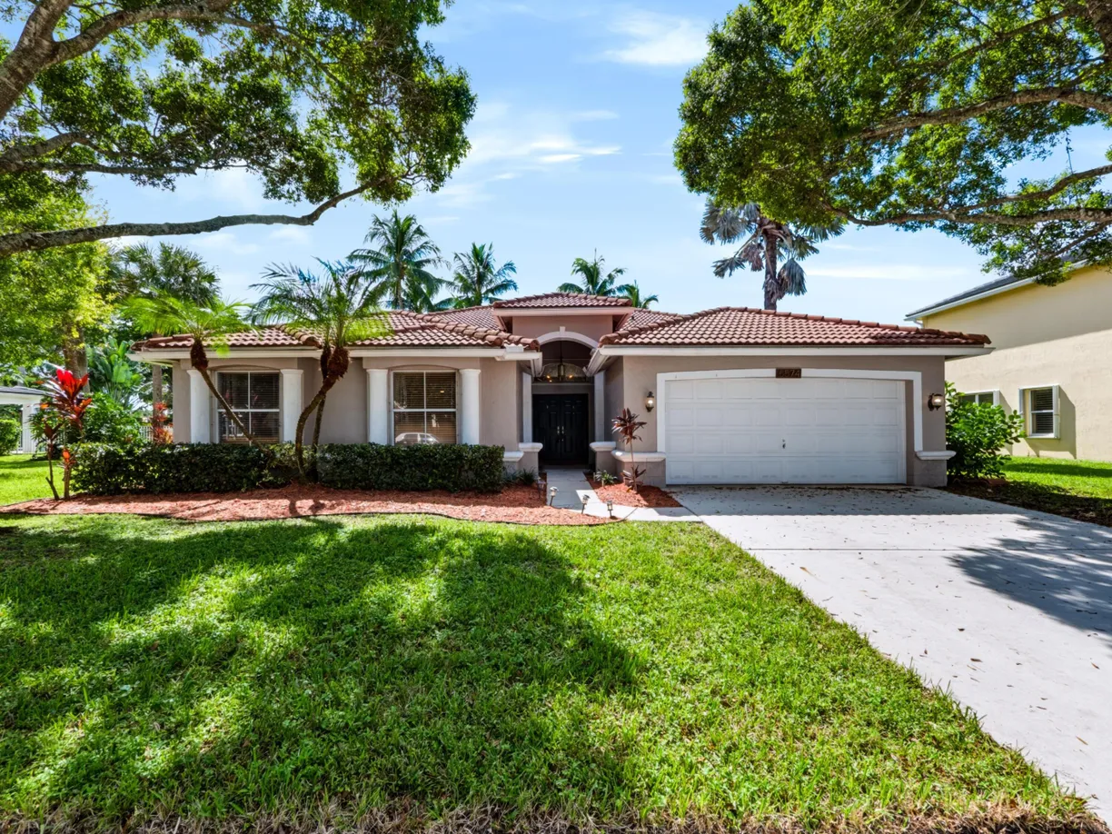 5574 Bermuda Dunes Circle, Lake Worth, FL 33463 Property for sale
