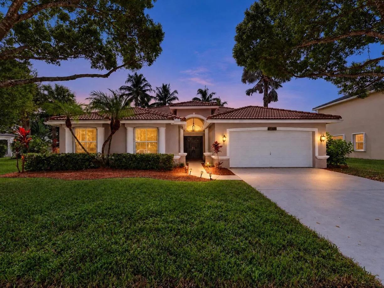 5574 Bermuda Dunes Circle, Lake Worth, FL 33463 Property for sale