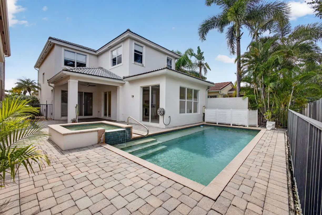 207 ISLE VERDE Way, Palm Beach Gardens, FL 33418 Property for sale