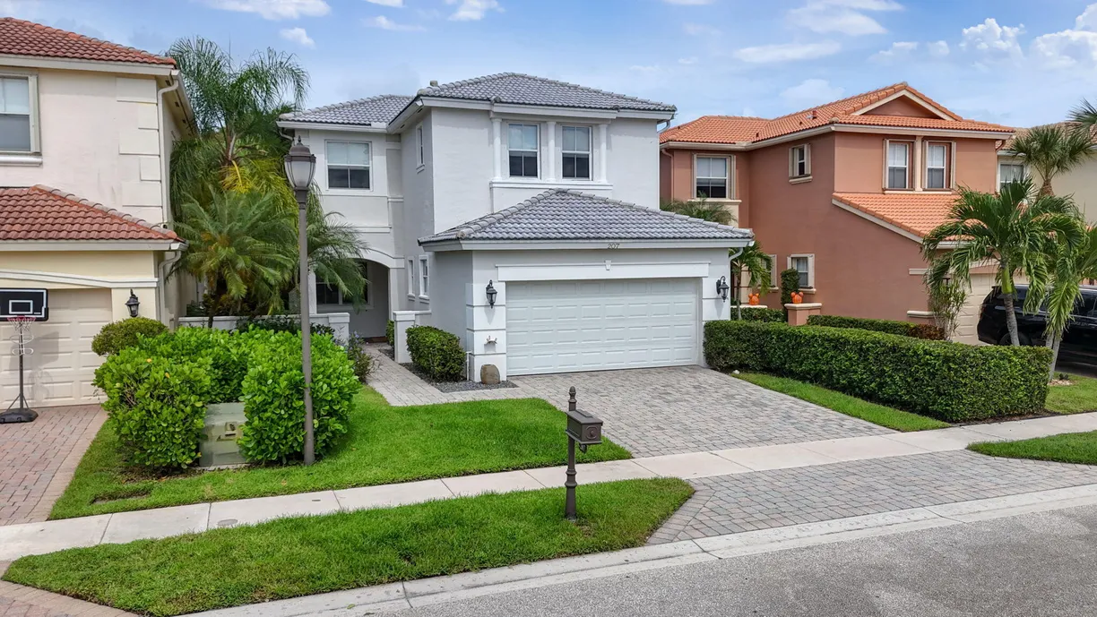 207 ISLE VERDE Way, Palm Beach Gardens, FL 33418 Property for sale