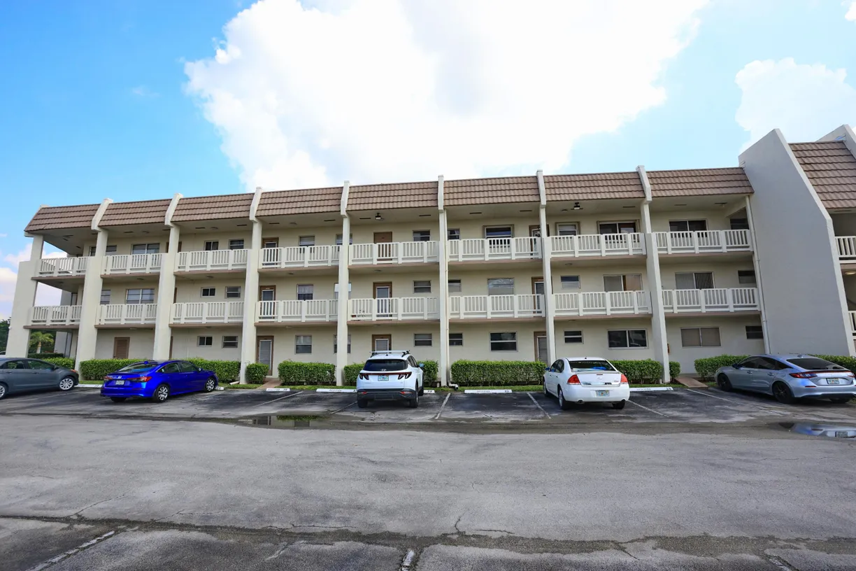 6850 Royal Palm Boulevard #211G, Margate, FL 33063 Property for sale