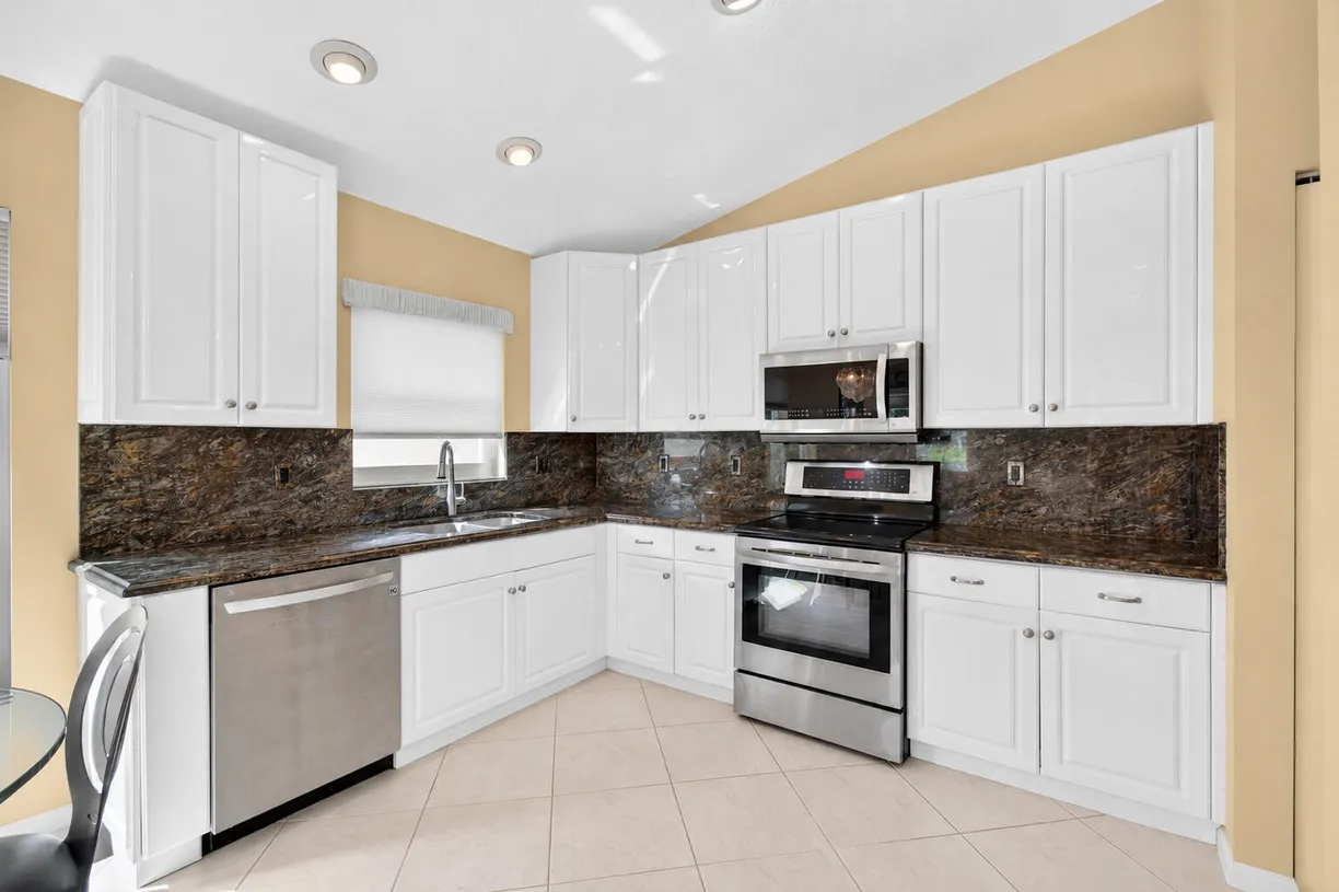 6549 Sun River Road, Boynton Beach, FL 33437 Property for sale