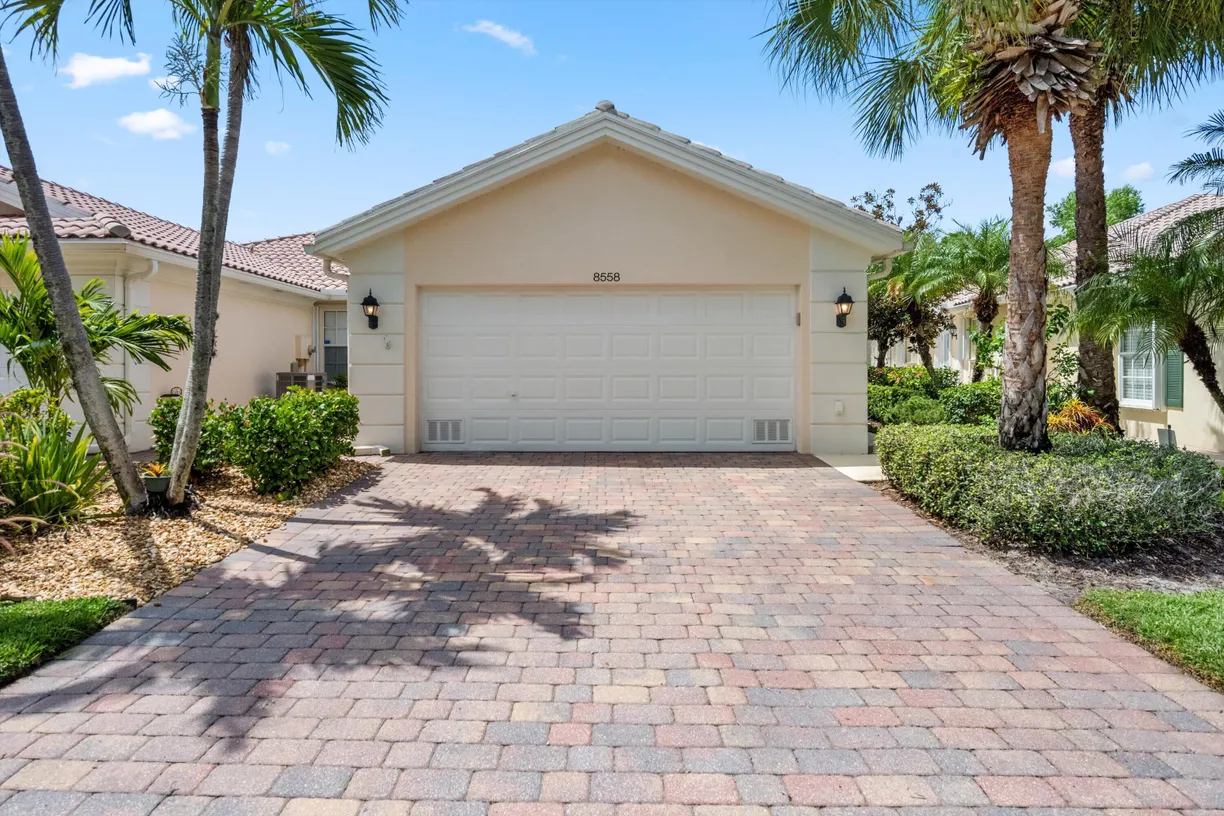 8558 SE RETREAT Drive, Hobe Sound, FL 33455 Property for sale