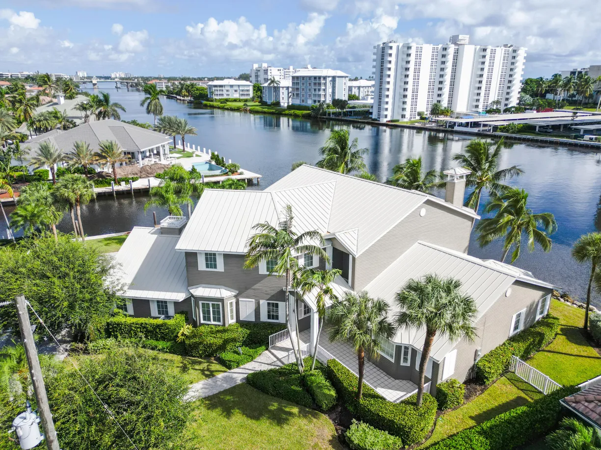 975 DOGWOOD Drive, Delray Beach, FL 33483 Property for sale