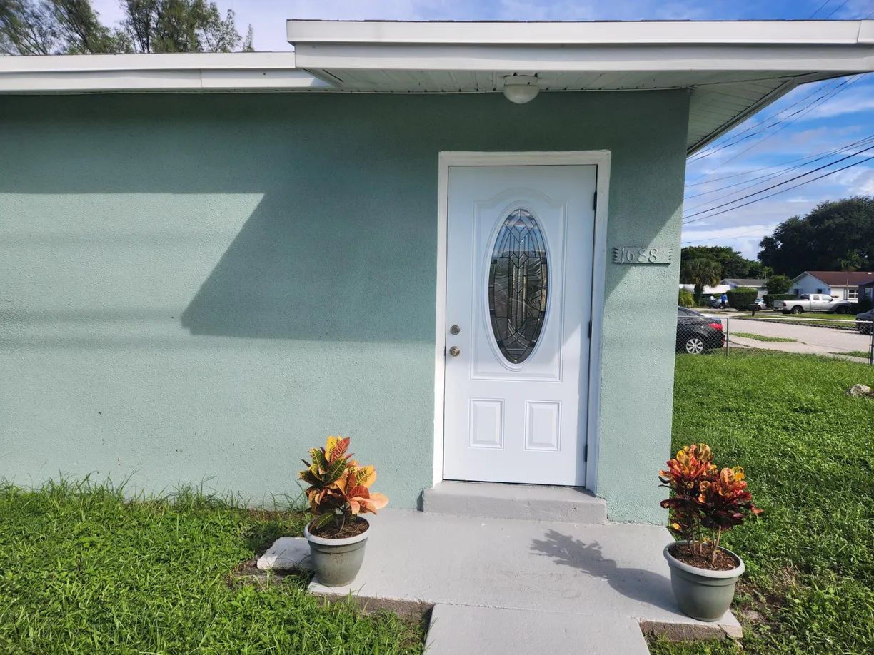 1688 W 10th Street, Riviera Beach, FL 33404 Property for sale