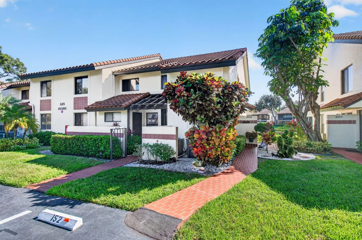 10383 S Circle Lake Drive #202, Boynton Beach, FL 33437 Property for sale