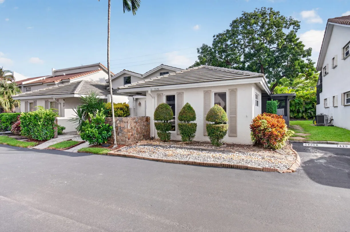 7420 CHAMPAGNE Place, Boca Raton, FL 33433 Property for sale