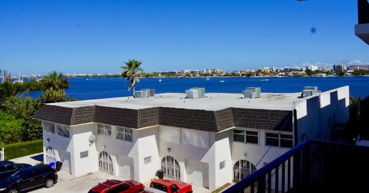 301 Croton Avenue #406, Lantana, FL 33462 Property for sale