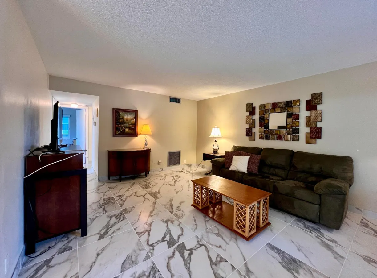 14 BEDFORD A #14, West Palm Beach, FL 33417 Property for sale