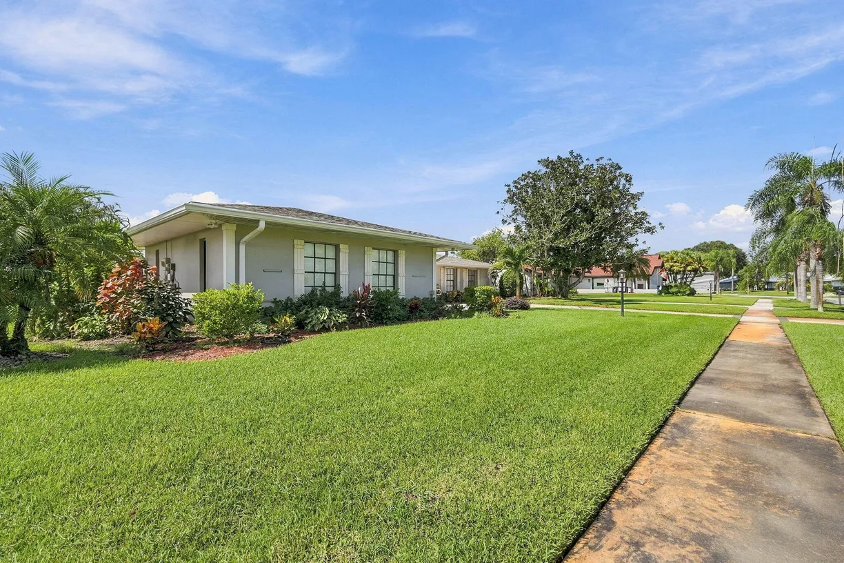 1981 SE Erwin Road E, Port St Lucie, FL 34952 Property for sale