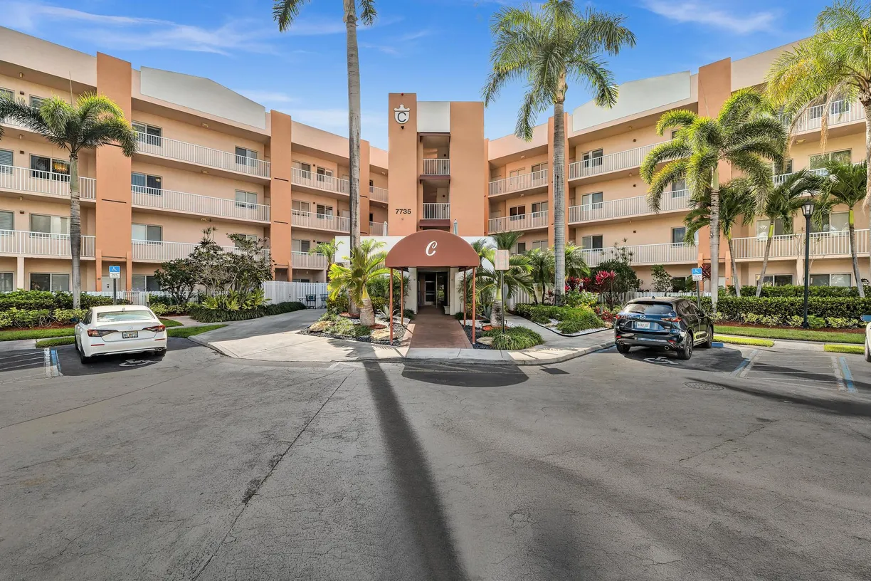 7735 Yardley Drive #305, Tamarac, FL 33321 Property for sale
