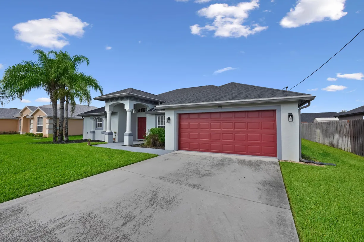 5856 NW Mesa Circle, Port St Lucie, FL 34986 Property for sale