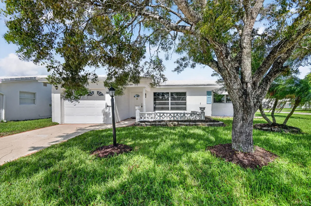 1001 SIESTA Avenue, Boynton Beach, FL 33426 Property for sale