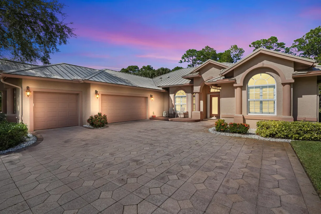 3401 Bent Pine Drive, Fort Pierce, FL 34951 Property for sale
