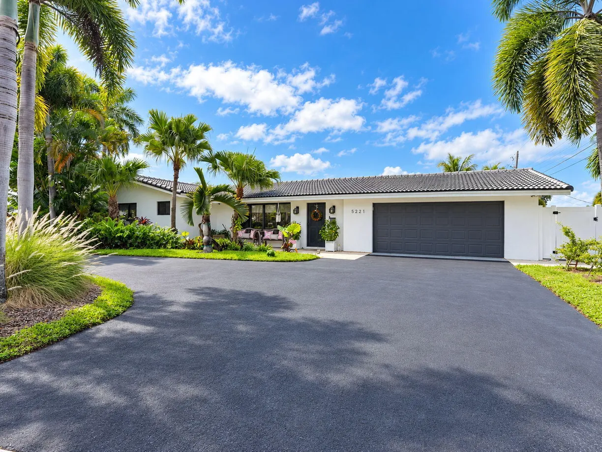 5221 NE 27TH Avenue, Lighthouse Point, FL 33064 Property for sale