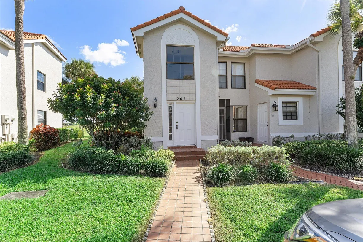 10890 Lakemore Lane #Unit 201, Boca Raton, FL 33498 Property for sale