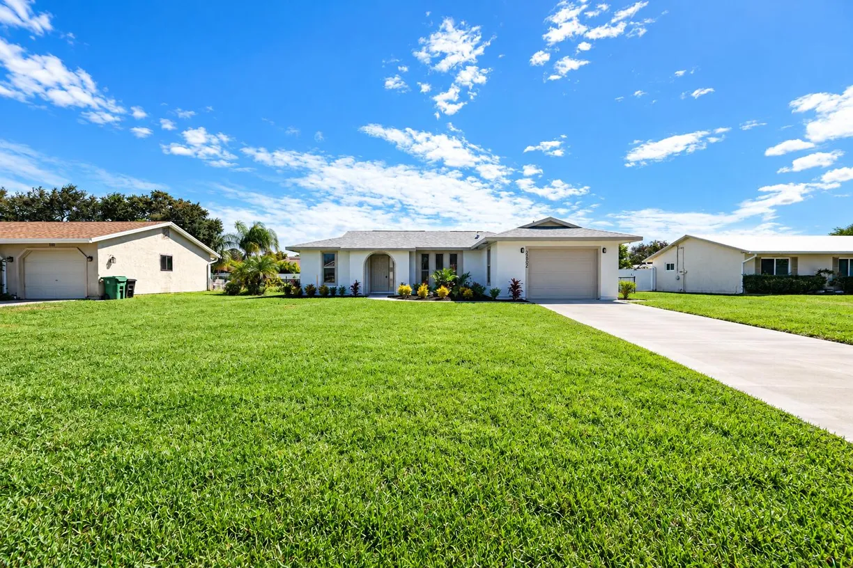 2502 SE Calusa Avenue, Port St Lucie, FL 34952 Property for sale