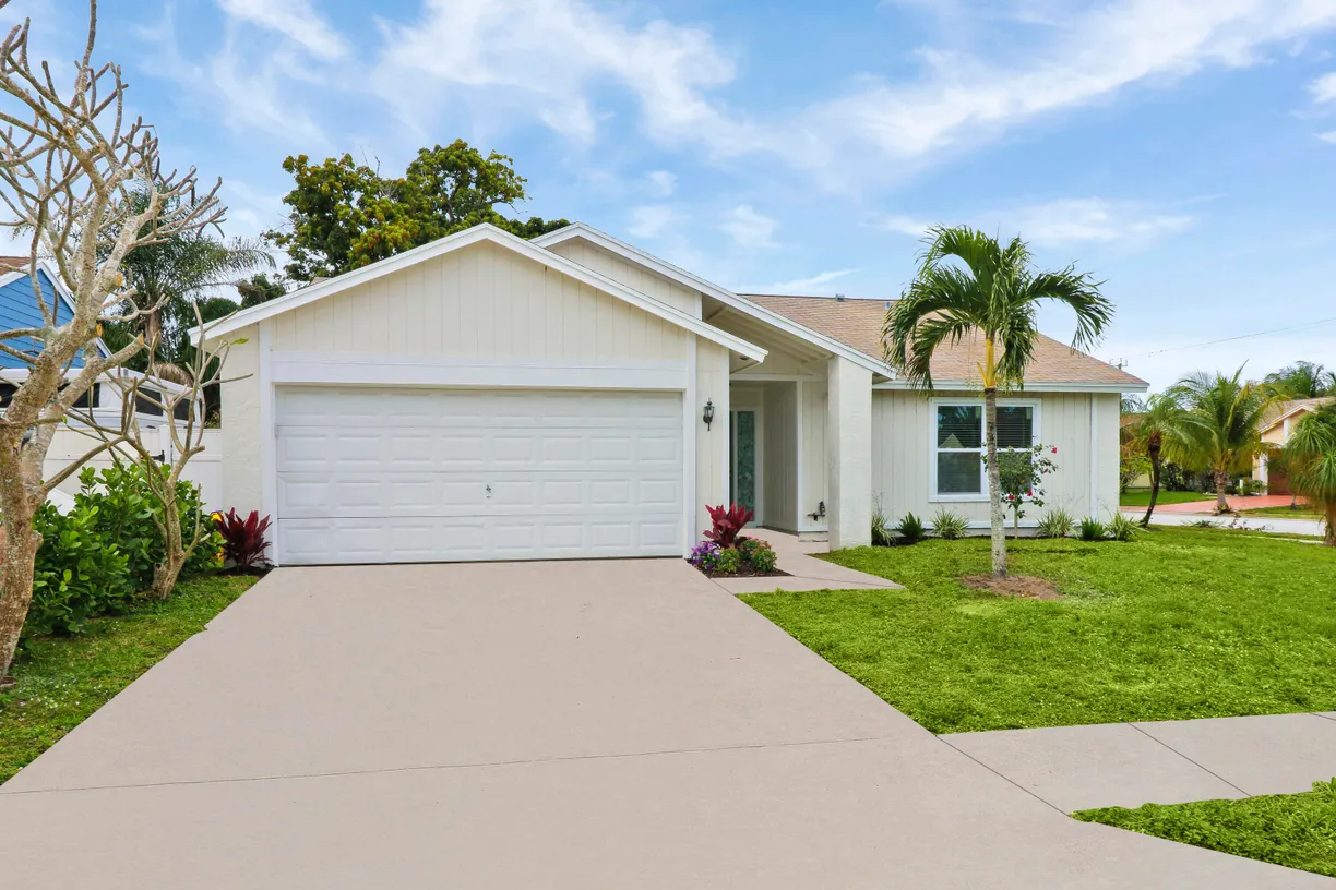 107 GREENBRIAR Drive, Jupiter, FL 33458 Property for sale