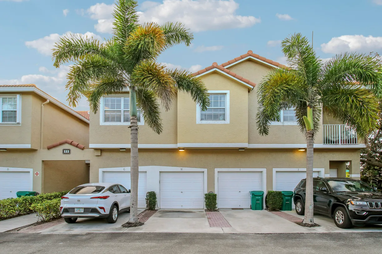 111 LIGHTHOUSE Circle #H, Tequesta, FL 33469 Property for sale