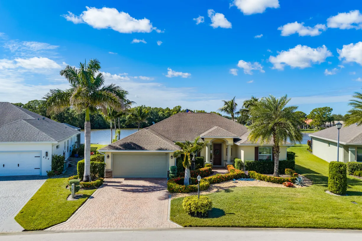 460 SW VISTA LAKE Drive, Port St Lucie, FL 34953 Property for sale