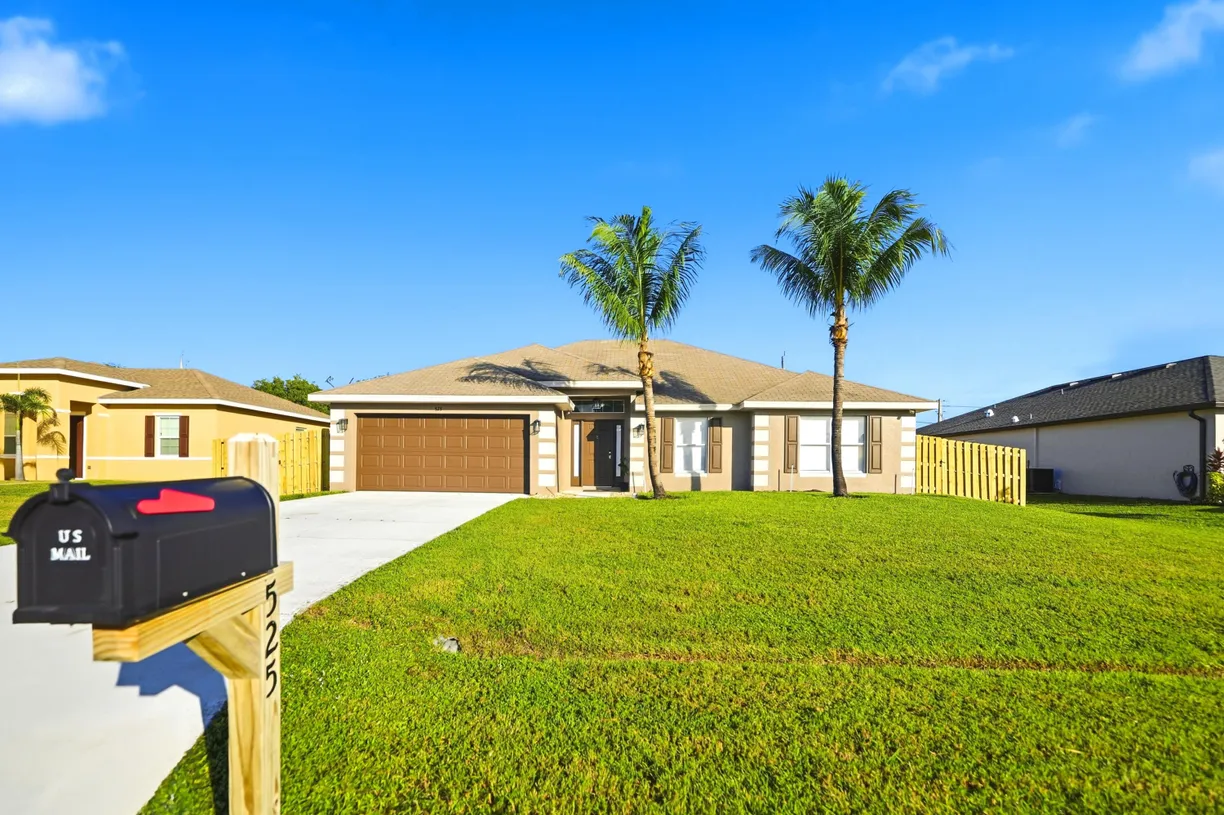 525 SW HALDEN Avenue, Port St Lucie, FL 34953 Property for sale