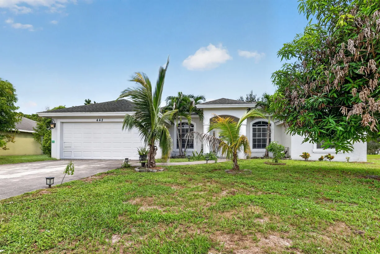 442 SW TULIP Boulevard, Port St Lucie, FL 34953 Property for sale