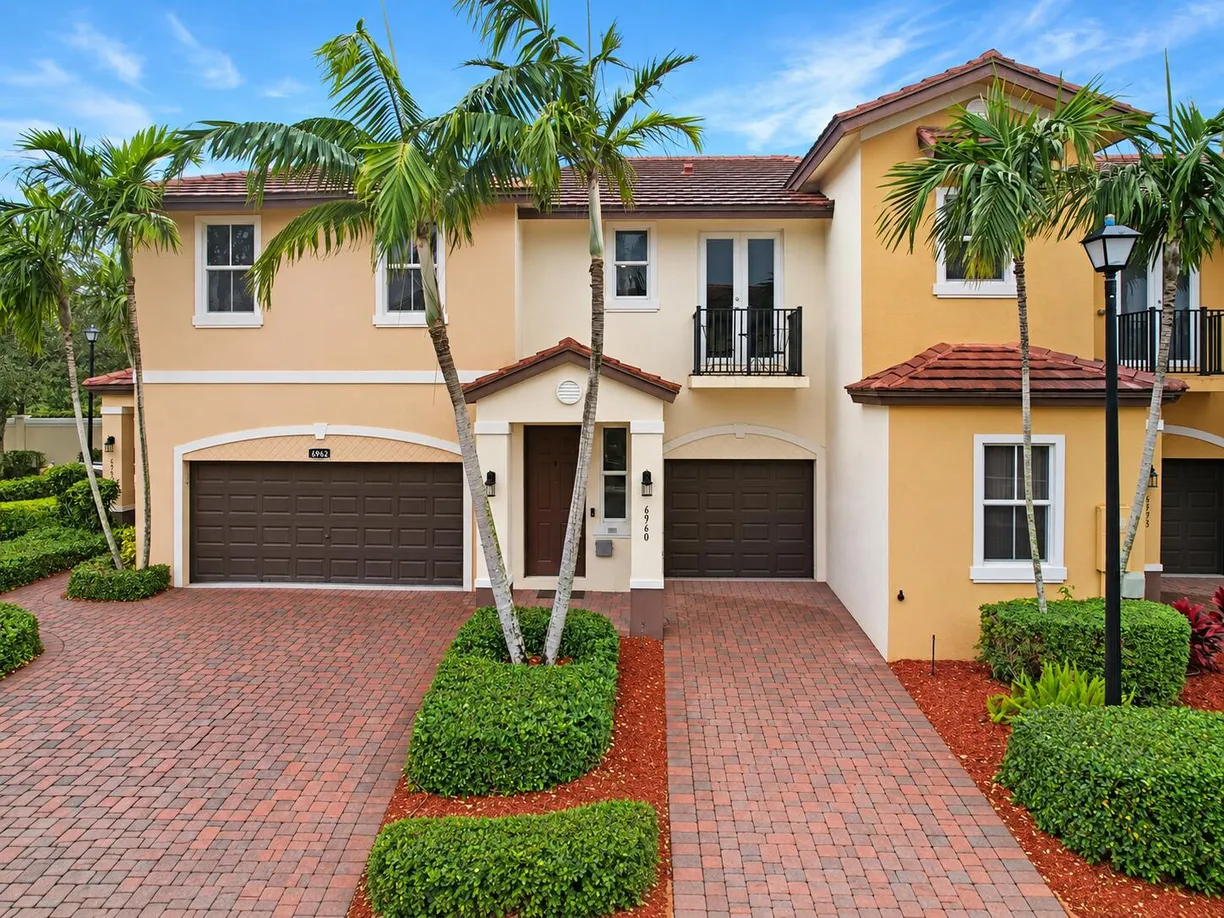 6960 E Long Pine Circle, Coconut Creek, FL 33073 Property for sale