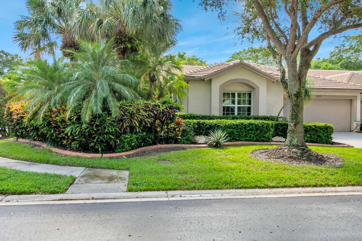 7520 Rockbridge Circle, Lake Worth, FL 33467 Property for sale