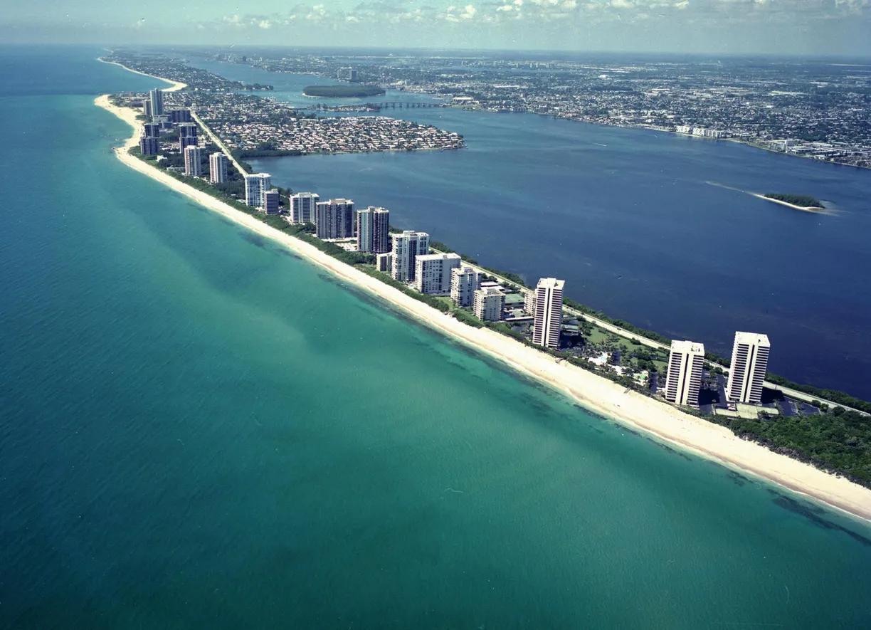 5280 N OCEAN Drive #4D, Singer Island, FL 33404 Property for sale