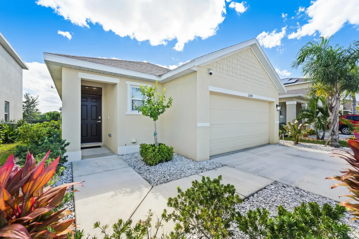 12248 SW Rimini Way, Port St Lucie, FL 34987 Property for sale