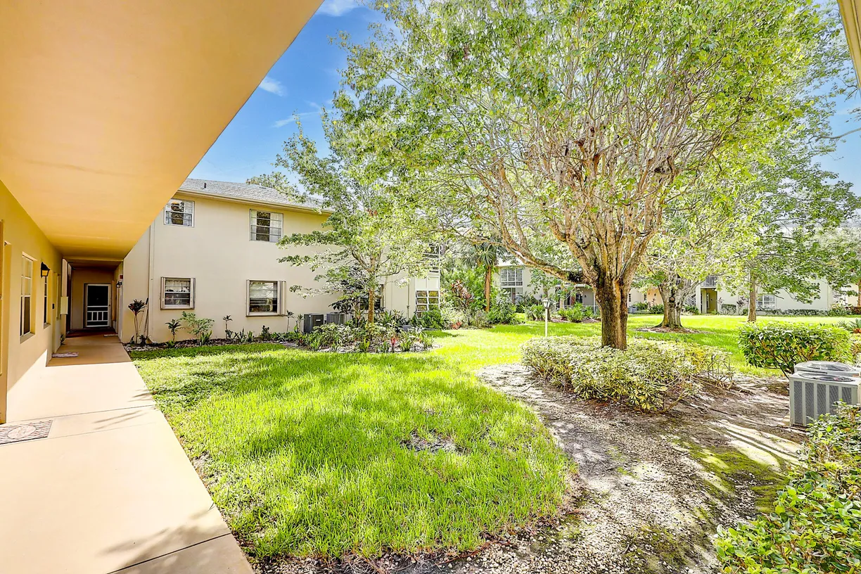 33 LAKE VISTA Trail #206, Port St Lucie, FL 34952 Property for sale