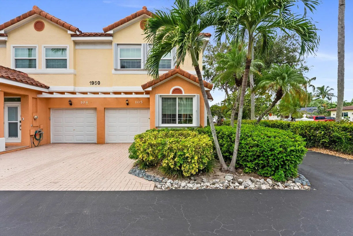 1950 NE 7th Street #105, Deerfield Beach, FL 33441 Property for sale