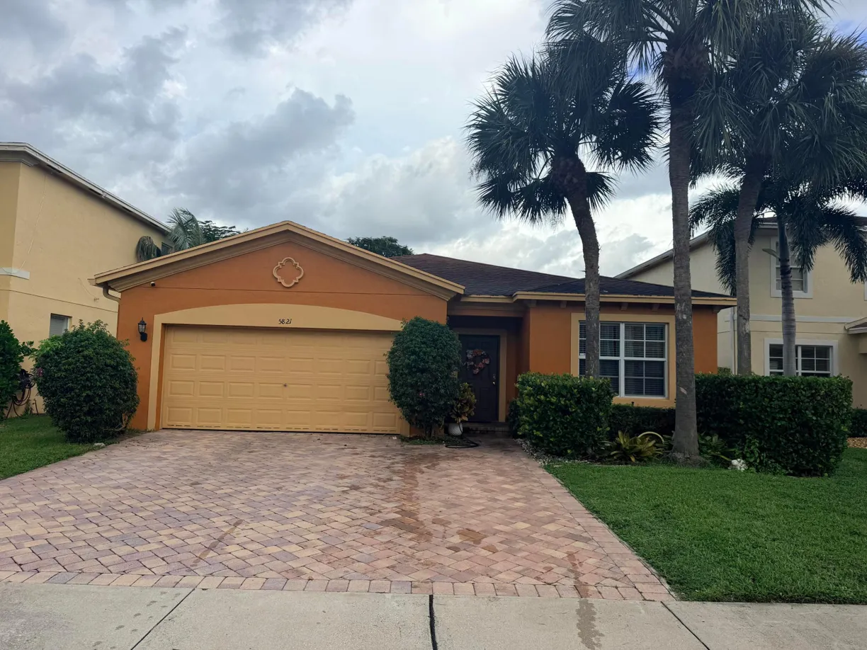 5821 Gypsum Place, West Palm Beach, FL 33413 Property for sale