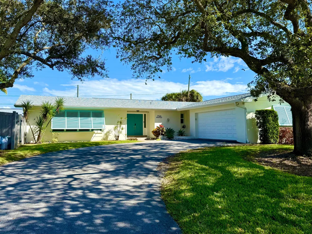 726 10TH Court, Vero Beach, FL 32962 Property for sale