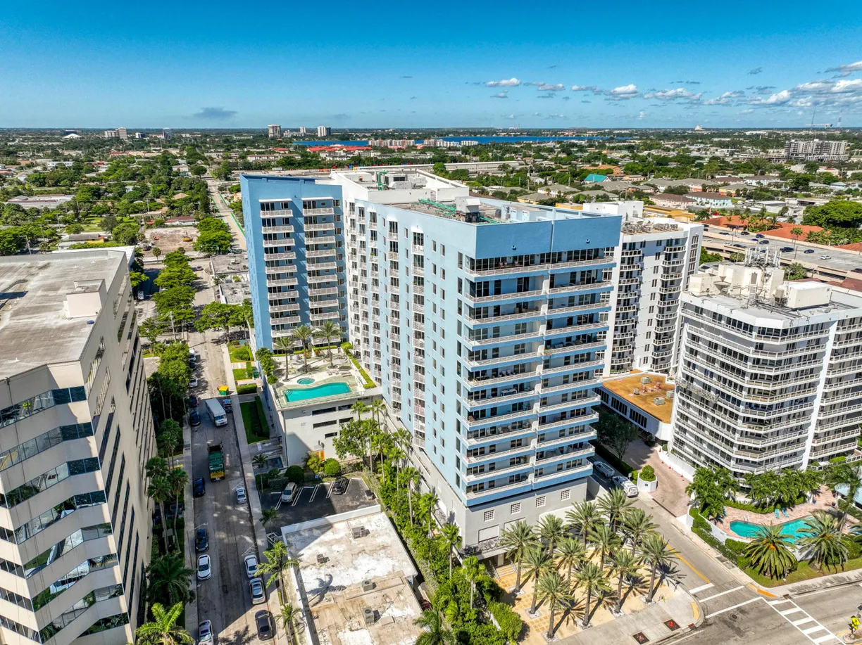 1551 N Flagler Drive #Ph8, West Palm Beach, FL 33401 Property for sale
