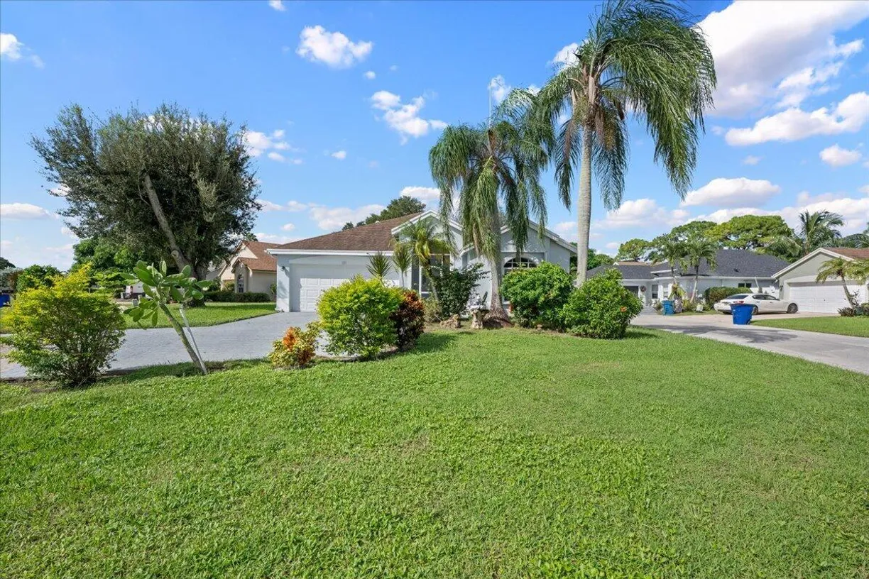 127 SARATOGA Boulevard E, Royal Palm Beach, FL 33411 Property for sale