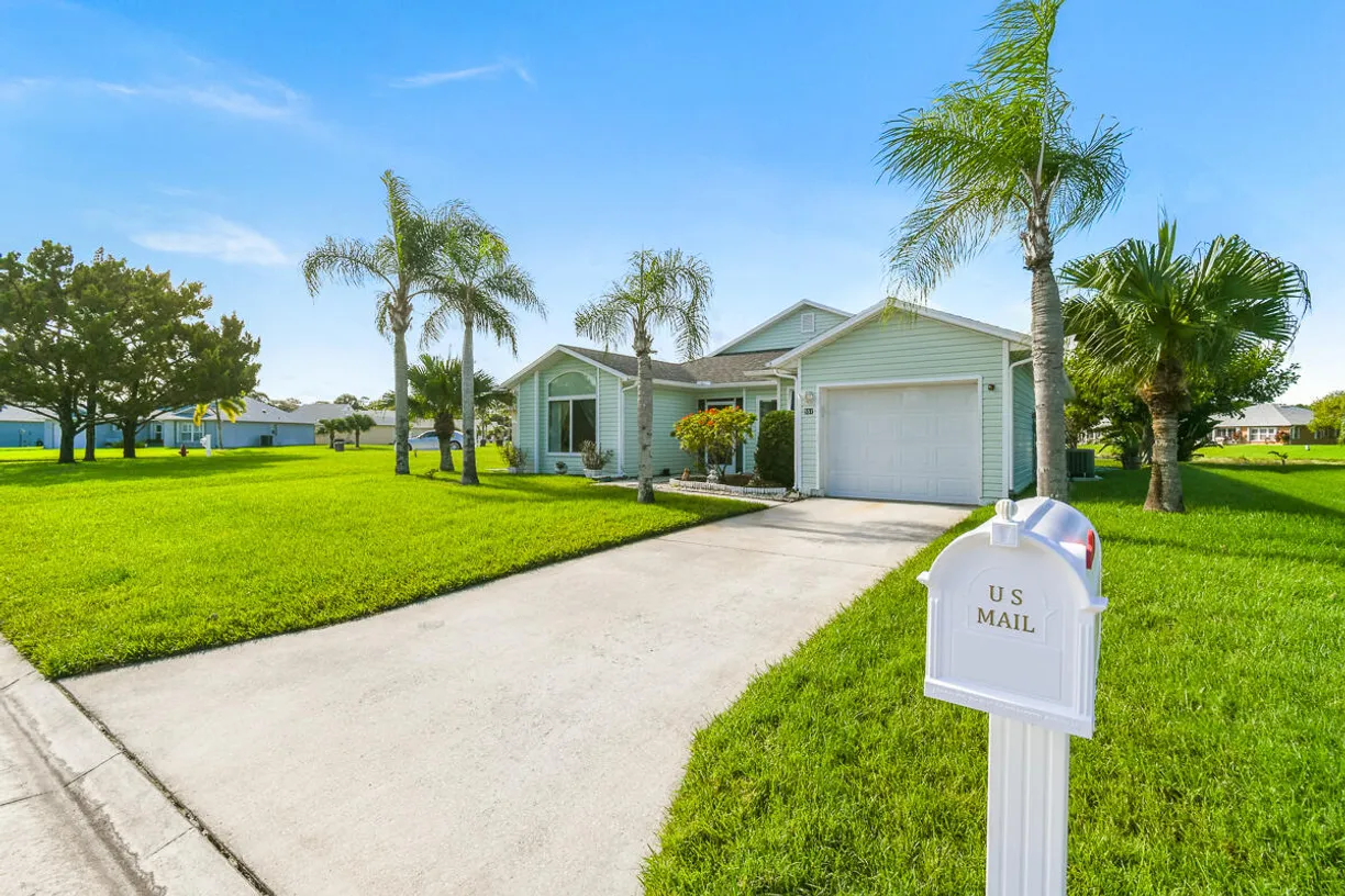 551 Paurotis Lane, Fort Pierce, FL 34982 Property for sale