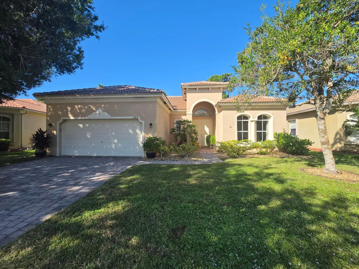 5419 PLACE LAKE Drive, Fort Pierce, FL 34951 Property for sale