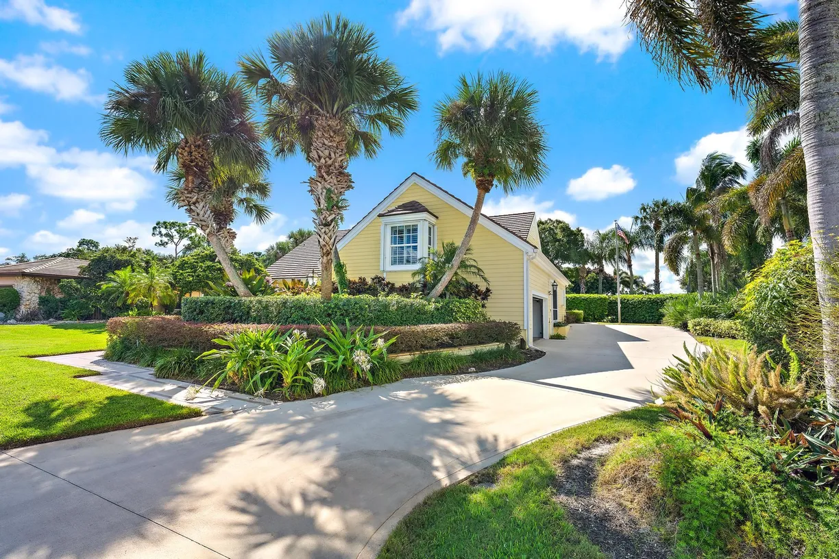 3360 SE Golf Trail, Stuart, FL 34997 Property for sale