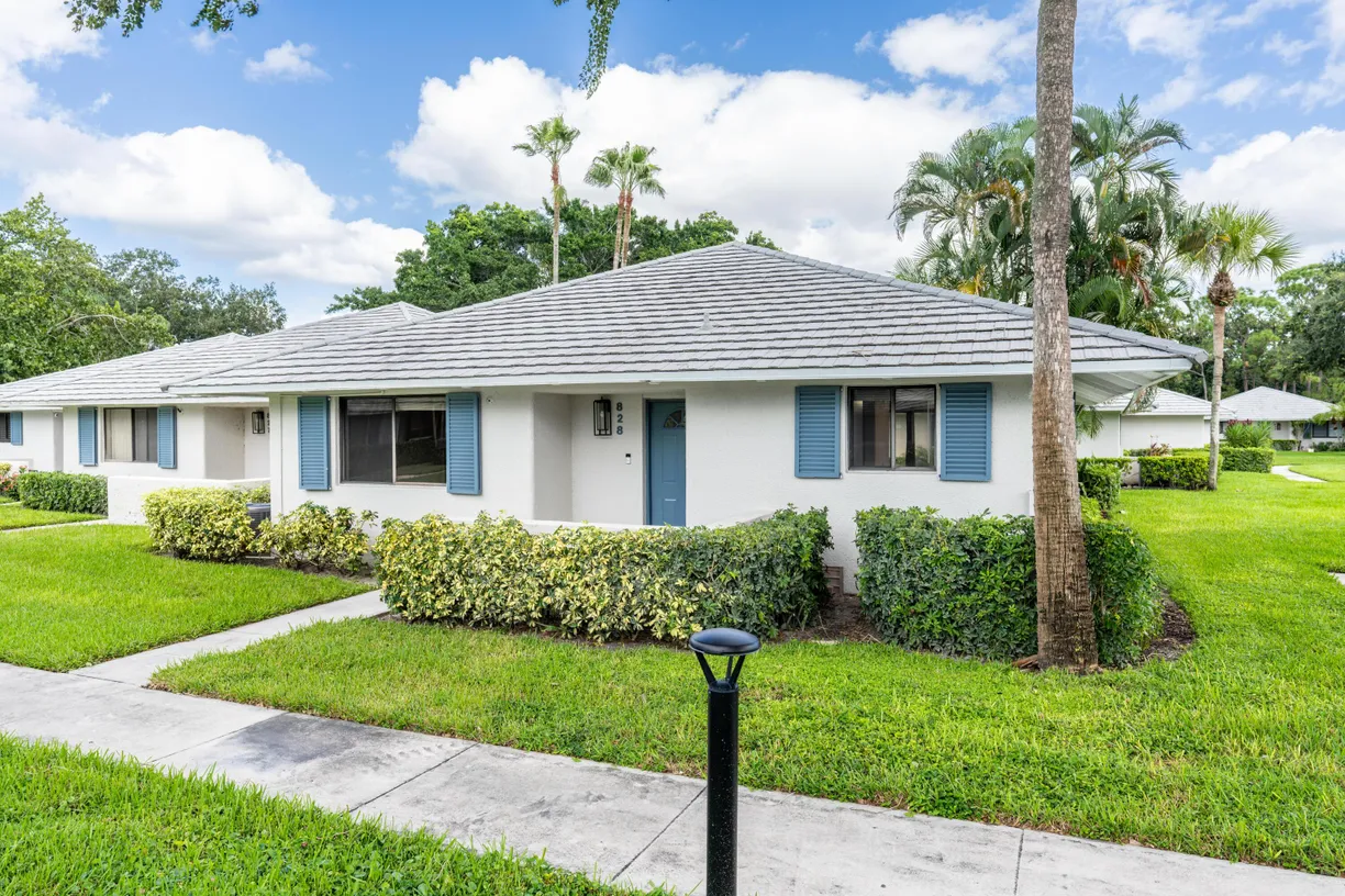 828 CLUB Drive, Palm Beach Gardens, FL 33418 Property for sale