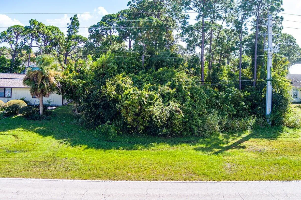 958 SW California Boulevard, Port St Lucie, FL 34953 Property for sale