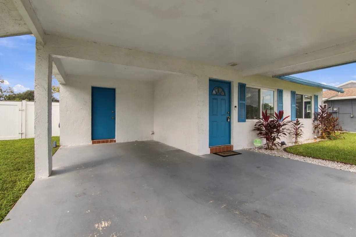 8121 NW 93RD Avenue, Tamarac, FL 33321 Property for sale
