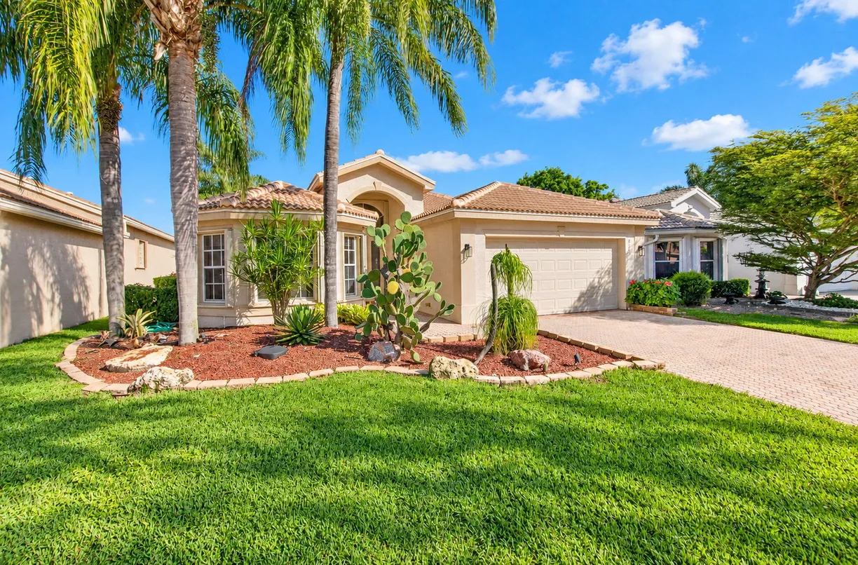 8161 LA JOLLA VISTA Lane, Lake Worth, FL 33467 Property for sale