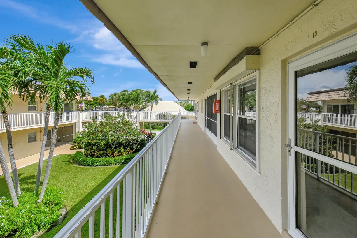 632 SNUG HARBOR Drive #D13, Boynton Beach, FL 33435 Property for sale