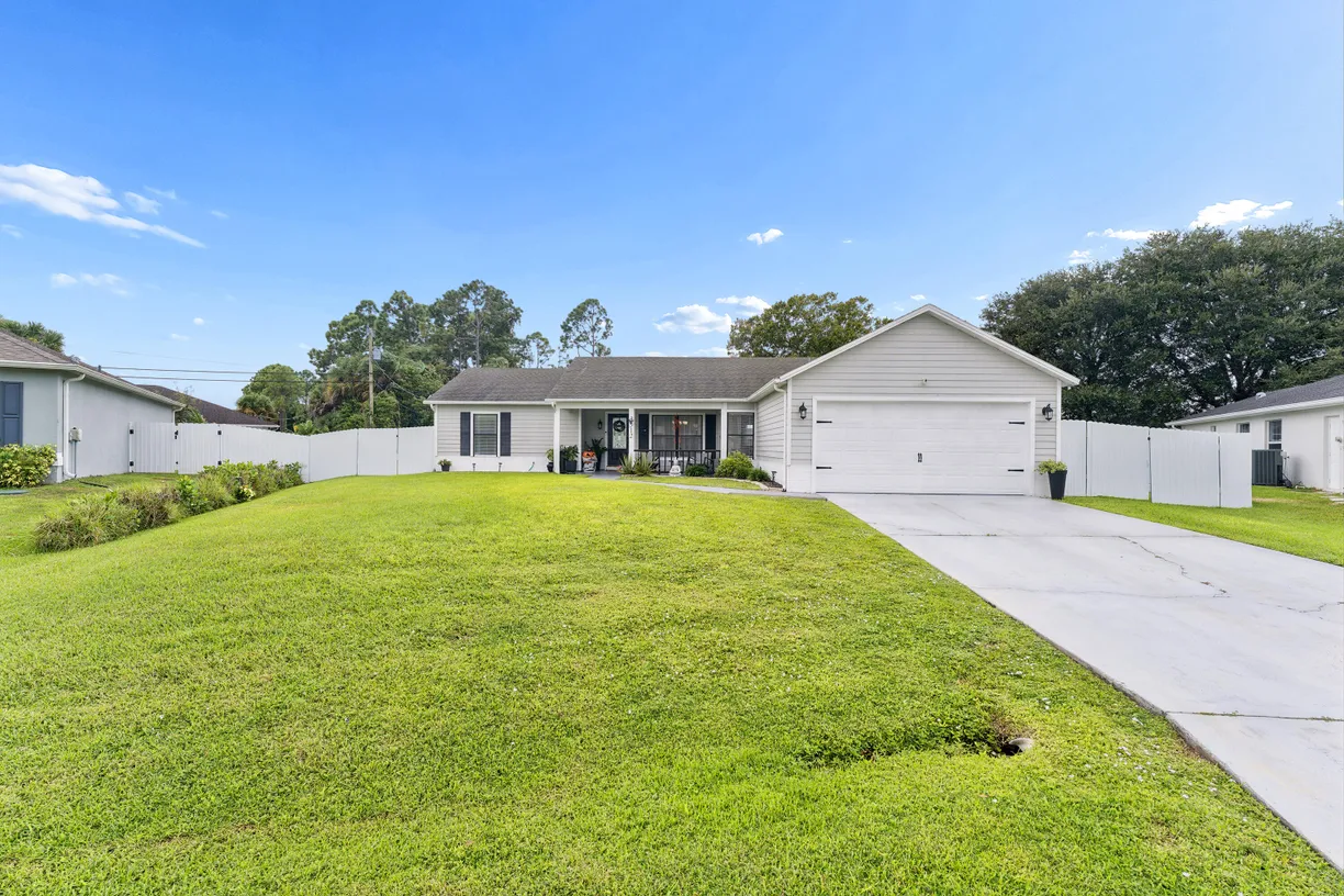 2312 SW Abalon Circle, Port St Lucie, FL 34953 Property for sale