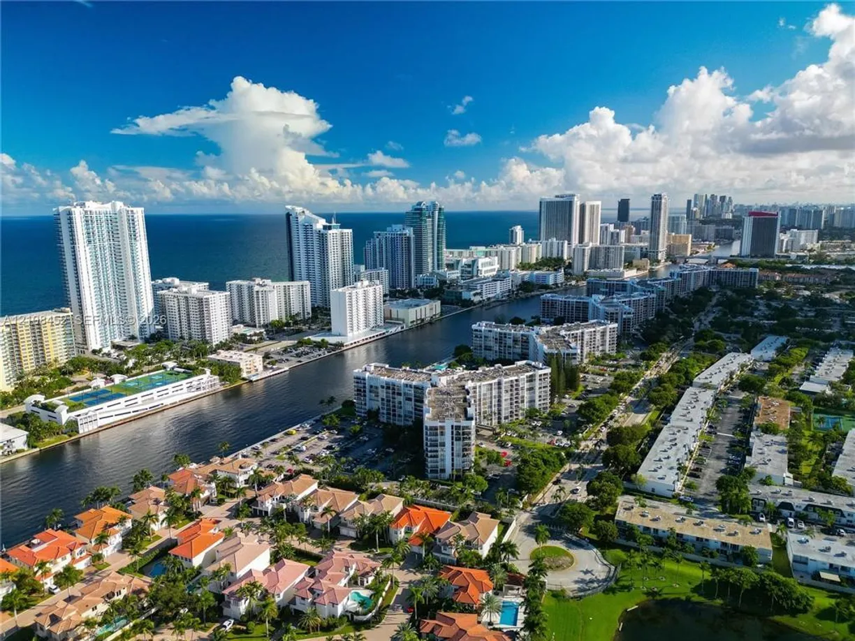 1000 PARKVIEW Drive #206, Hallandale Beach, FL 33009 Property for sale