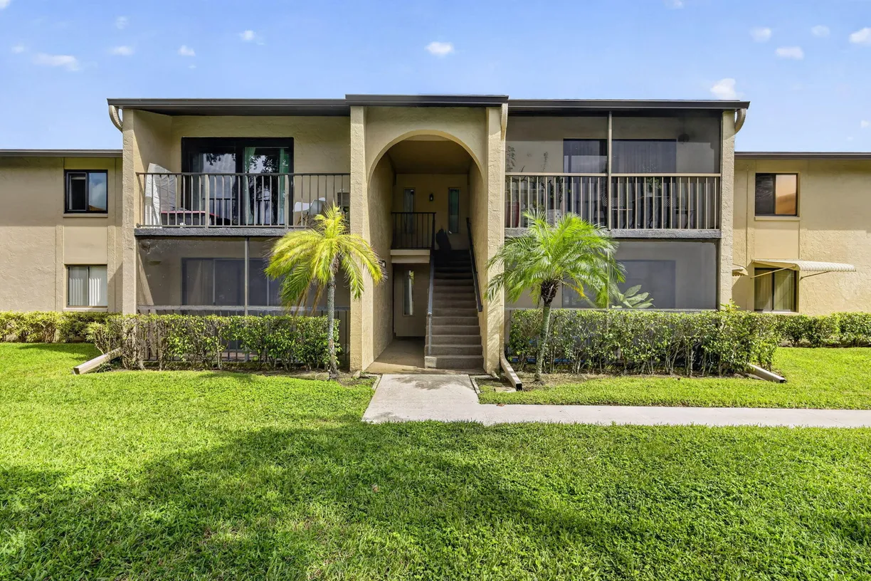 528 SHADY PINE Way #B1, Greenacres, FL 33415 Property for sale