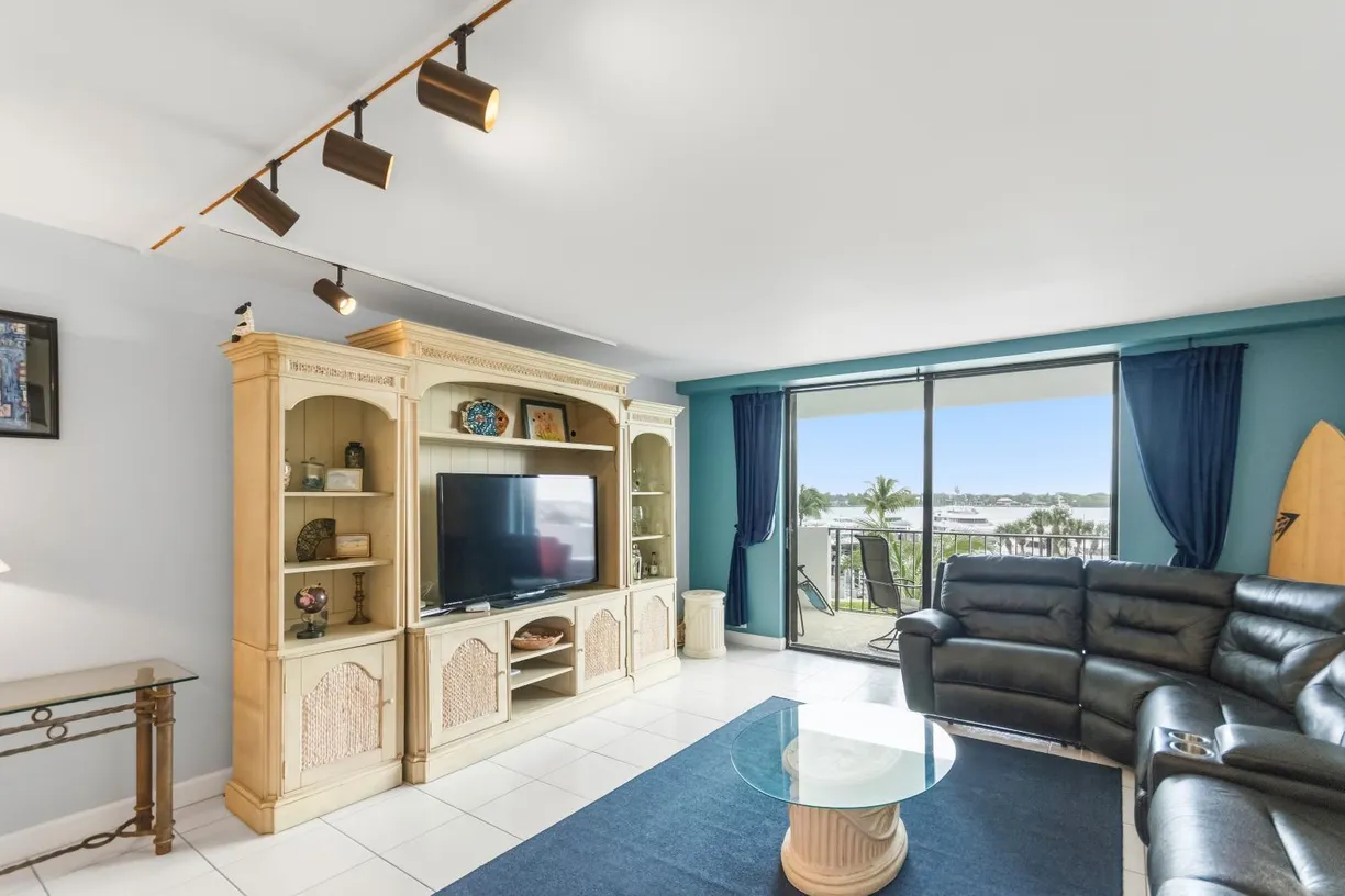 1200 MARINE Way #203, North Palm Beach, FL 33408 Property for sale